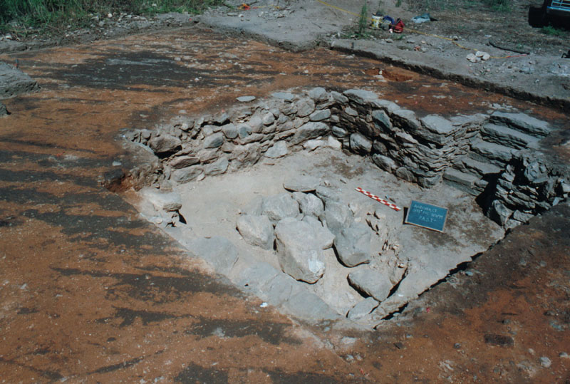 Excavated south cellar of 
Ephraim Sprague's house